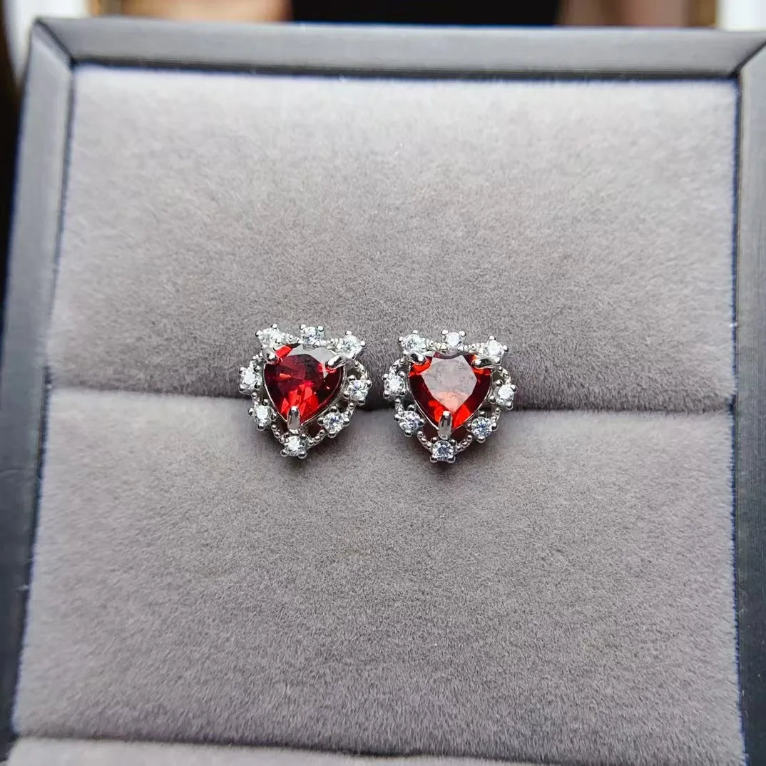925  Silver Natural Garnet Heart-shaped Gemstone Ring Pendant Earrings Jewelry Set Luxury Engagement Wedding Party Gift Jewelry